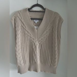 Pistola cable knit vest